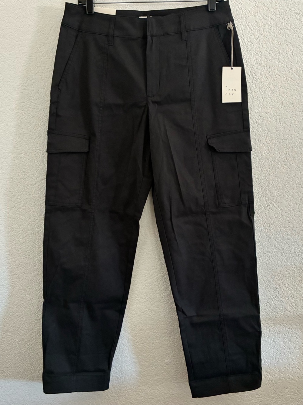 A New Day Target Cargo Pants 
NWT 
Black Stretch 
Size 10